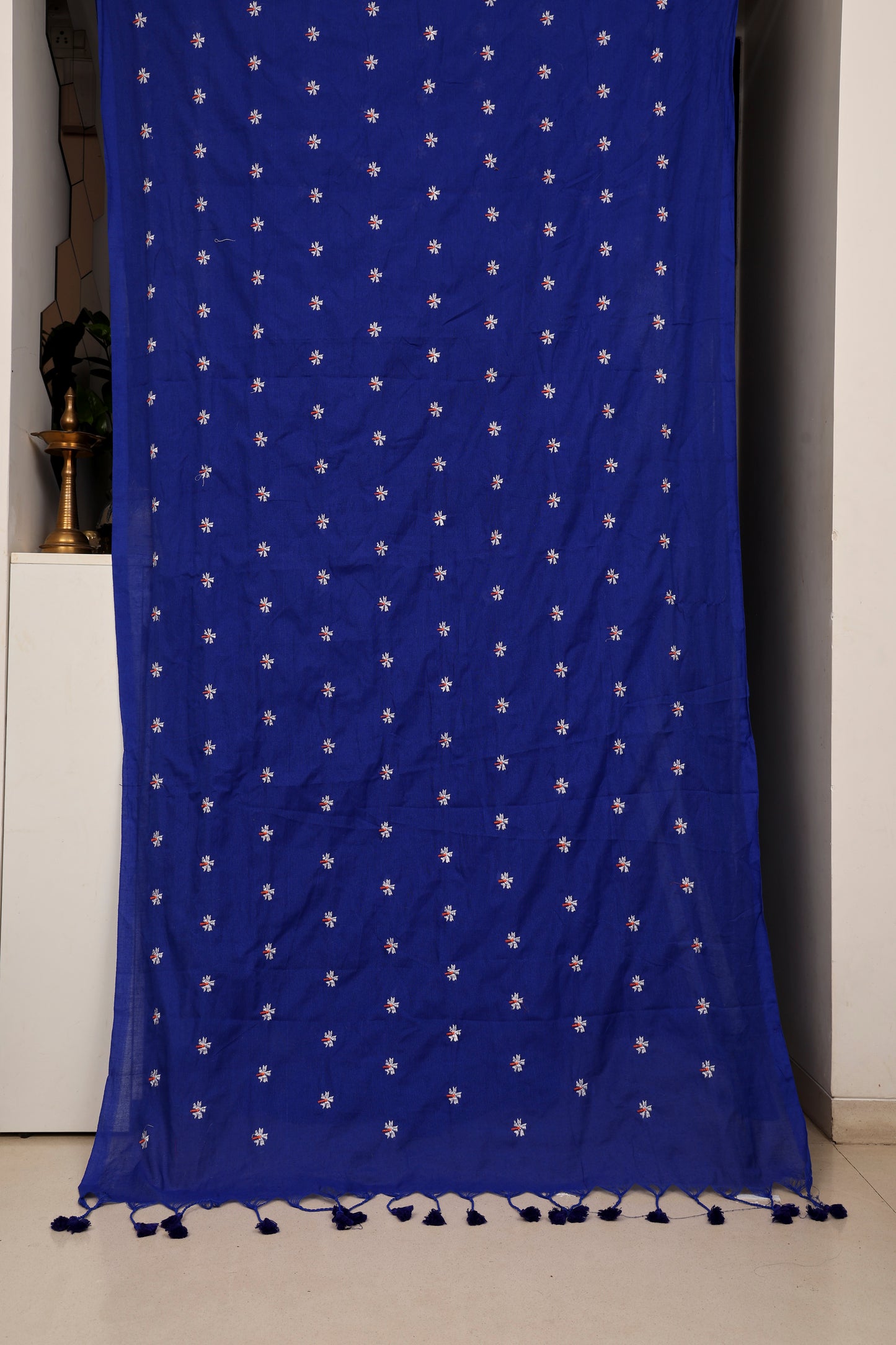 Royal Blue Phul Butti Cotton Saree