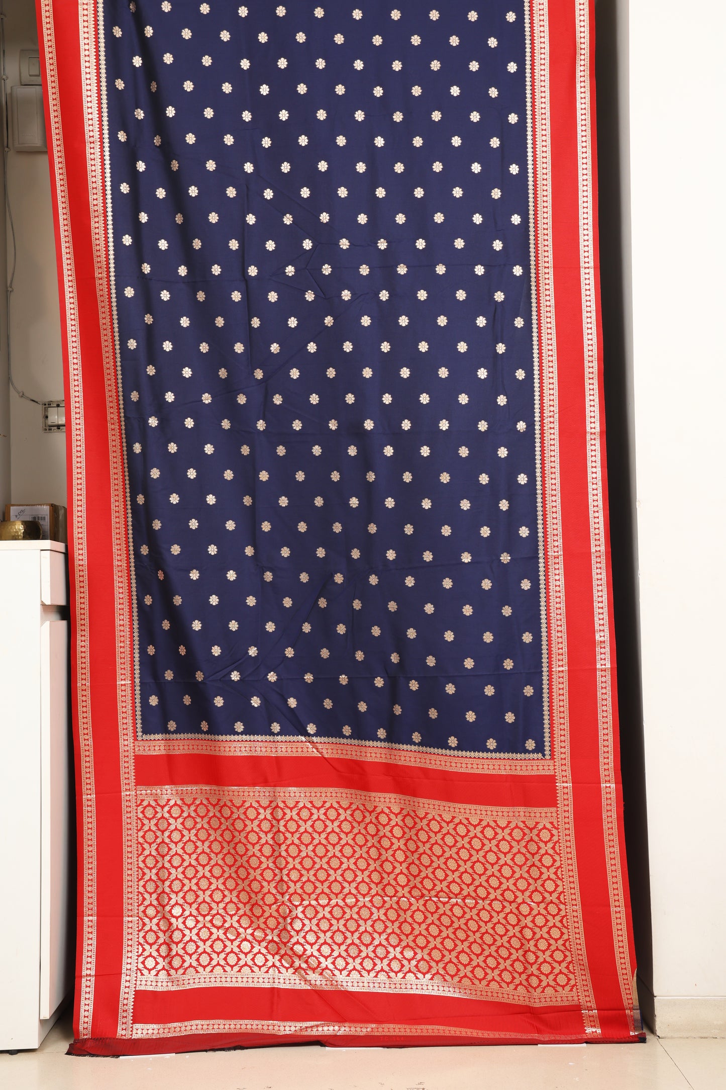 Navi Blue & Sindoor Red Contrast Narayanpeth Saree