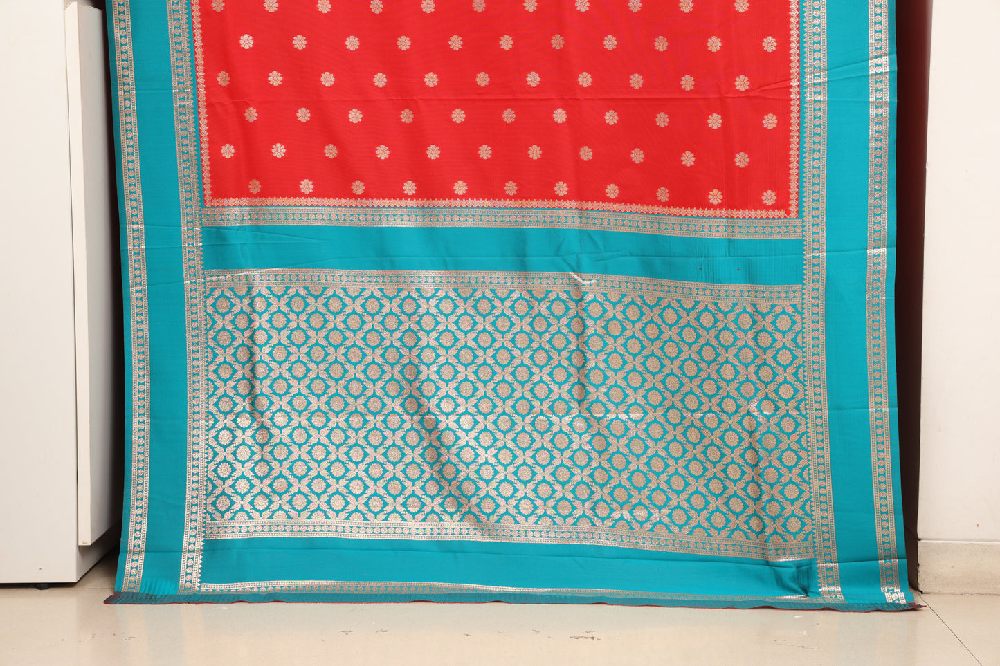 Sindoor Red & Turquoise Blue Contrast Narayanpeth Saree