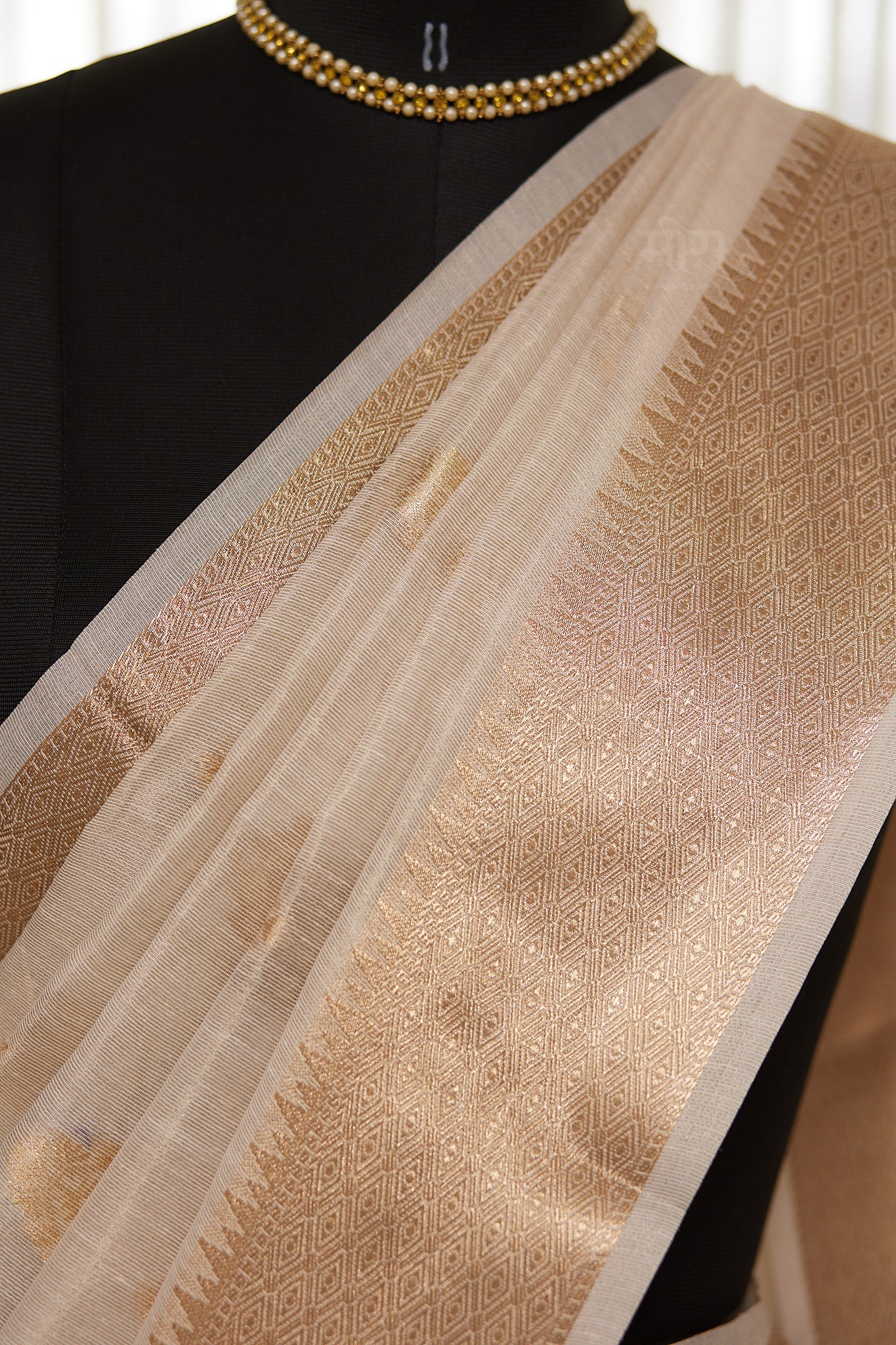 Off White Silk Blend Tissue  Paithani Saree with unstitched blouse