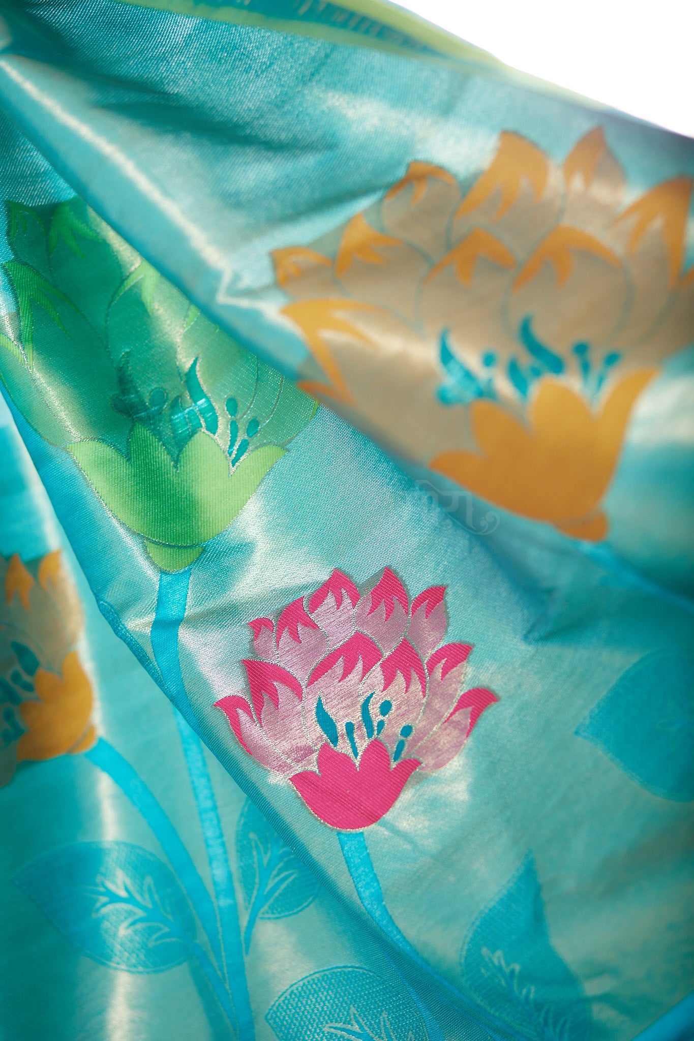 Light Green silk blend Paithani Saree with big motif border with unstitched blouse