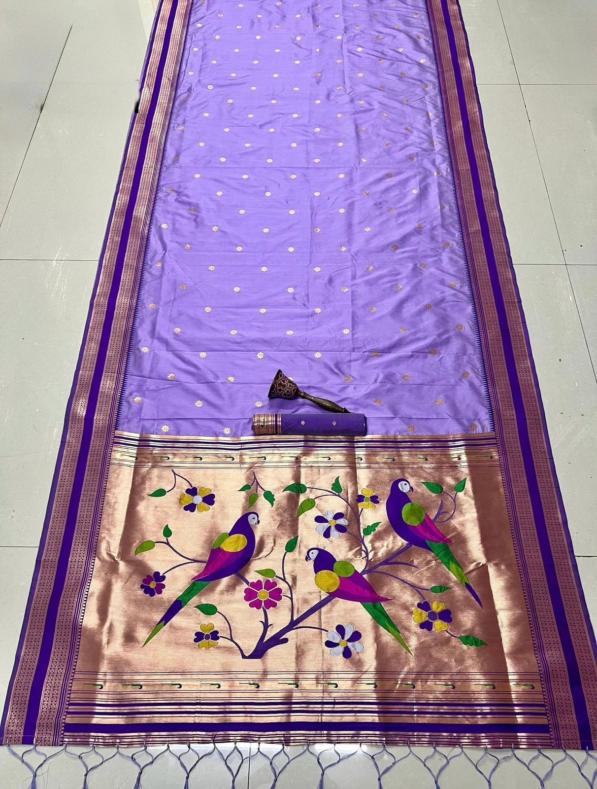 Deep Purple & Lavender Nauvari Kanjivaram Silk blend Paithani Saree with unstitched blouse.