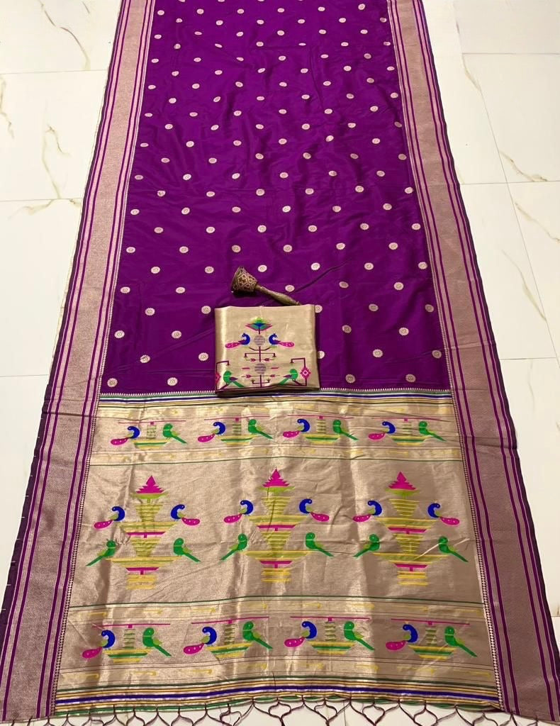 Magenta Nauvari Kanjivaram Silk blend Paithani Saree with unstitched blouse