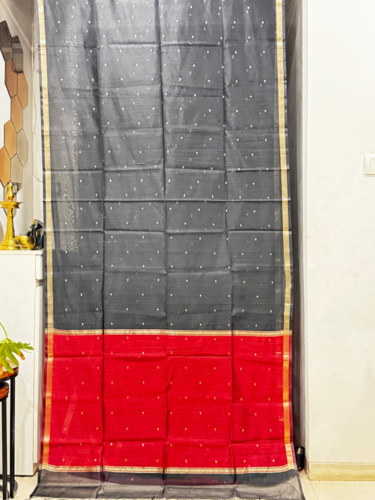 Black & Maroon Contrast Maheshwari Saree
