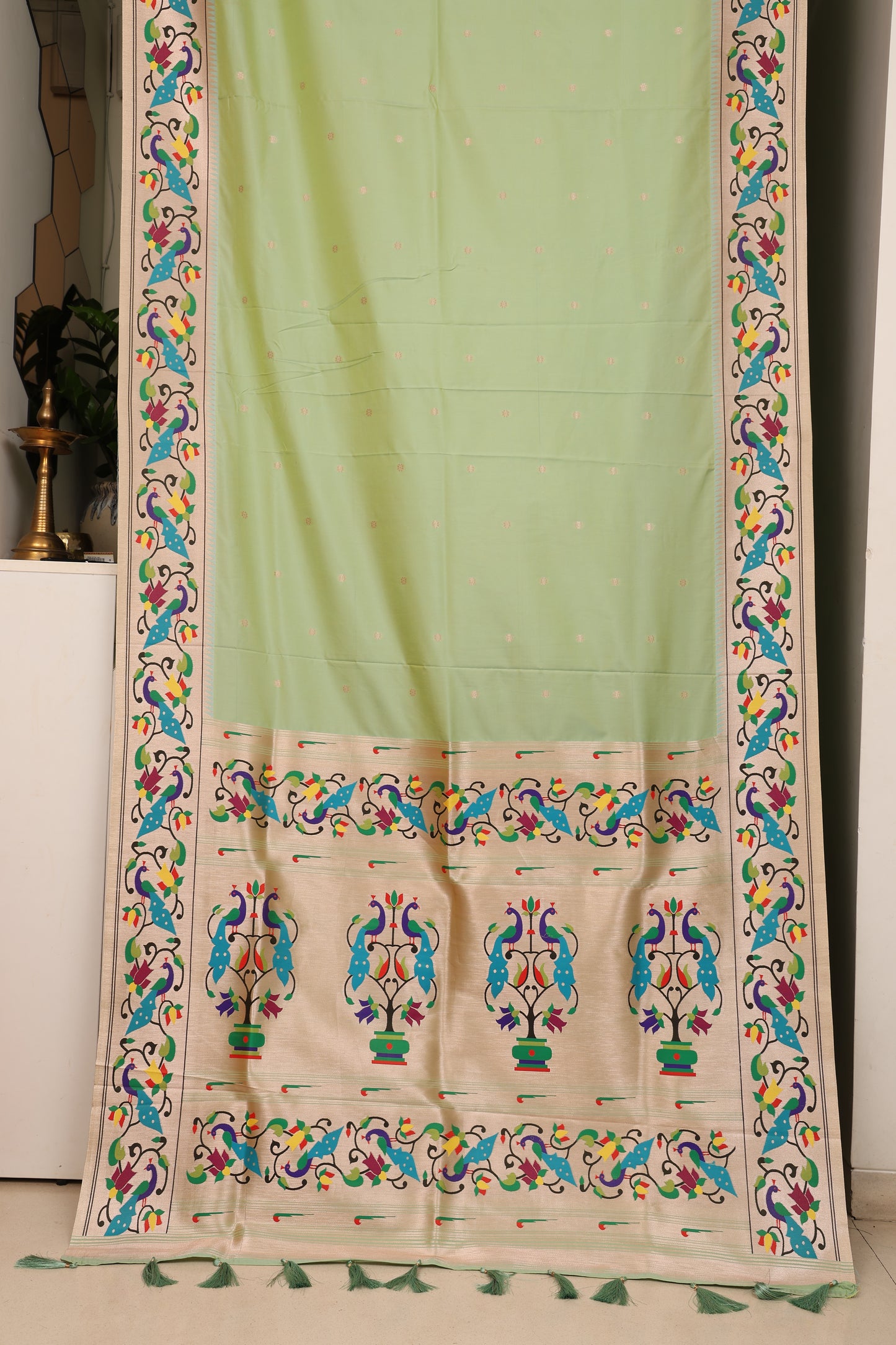 Pista Peacock Border Paithani