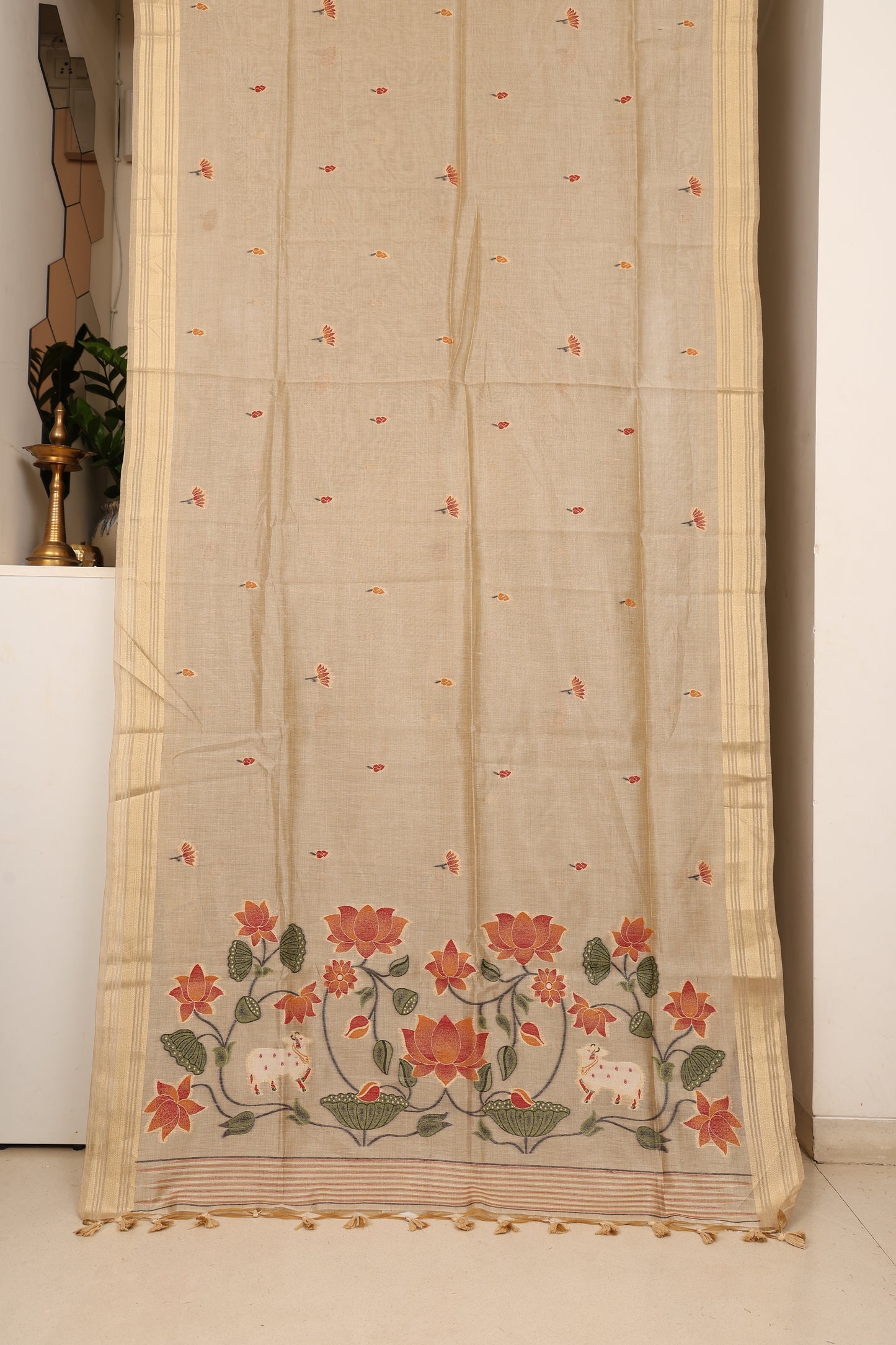 Beige Tissue Linen Paithani