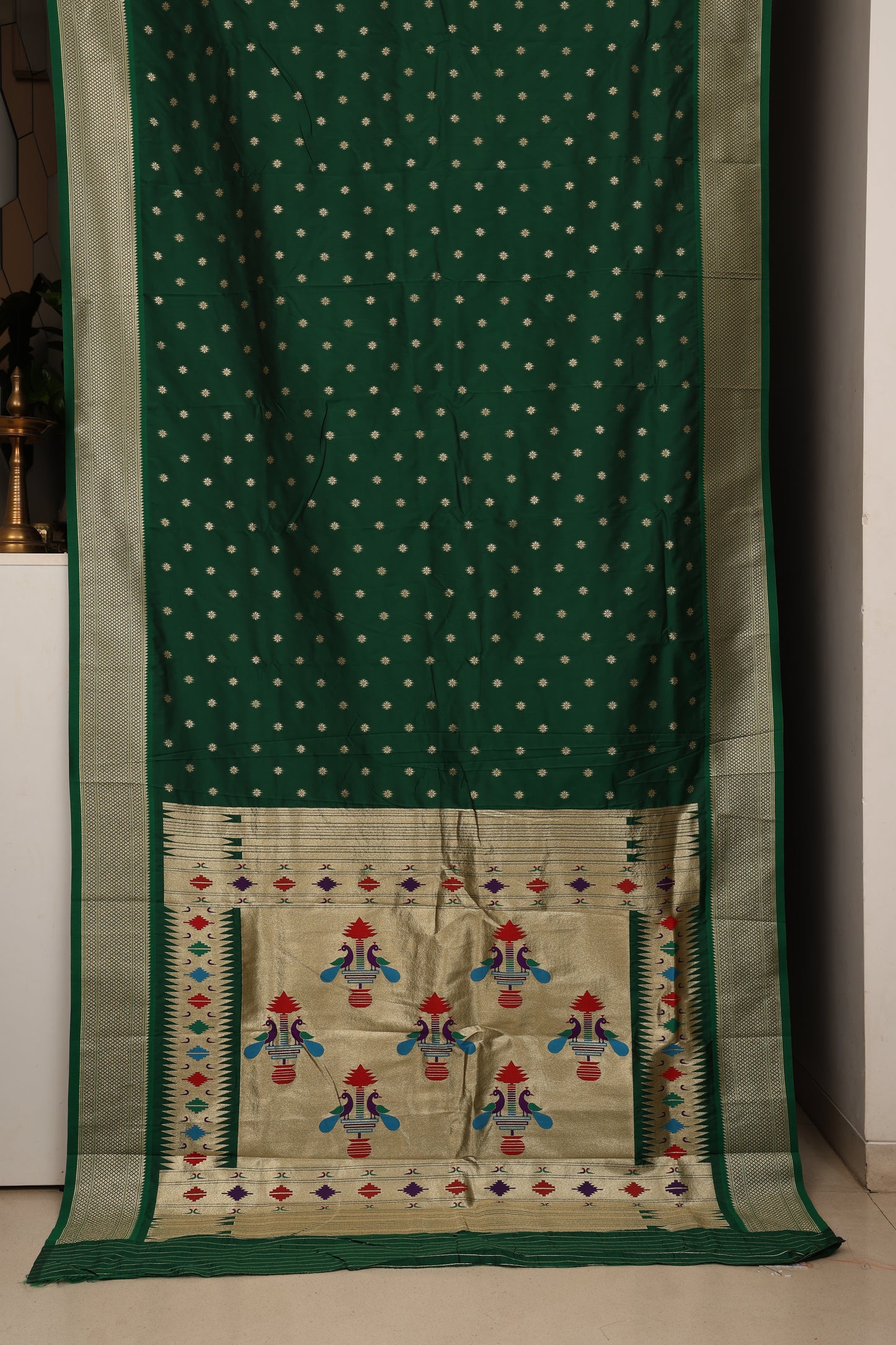 Emerald Green Maharani Paithani