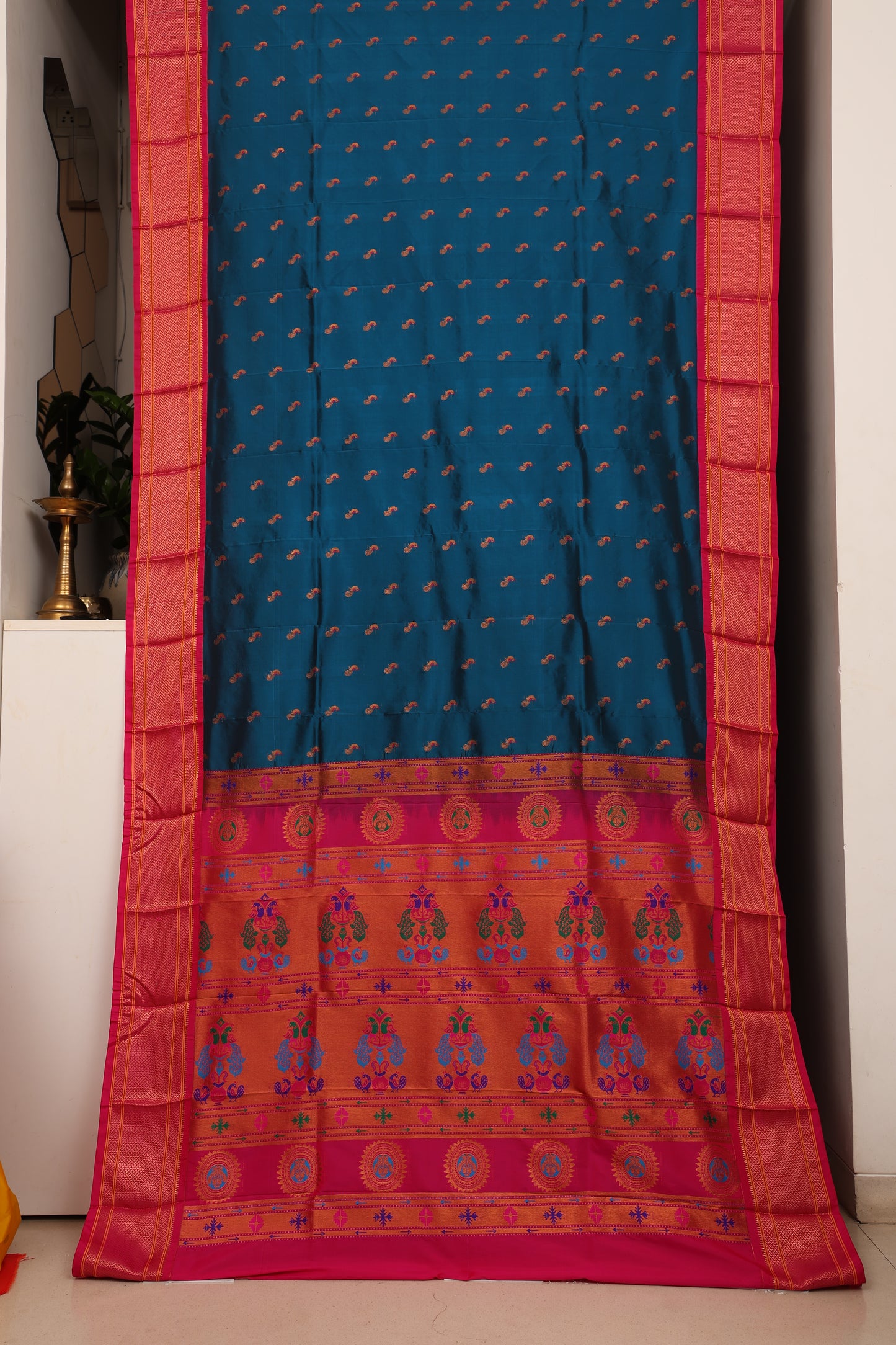 Deep Teal Kalanji Contrast Border Paithani