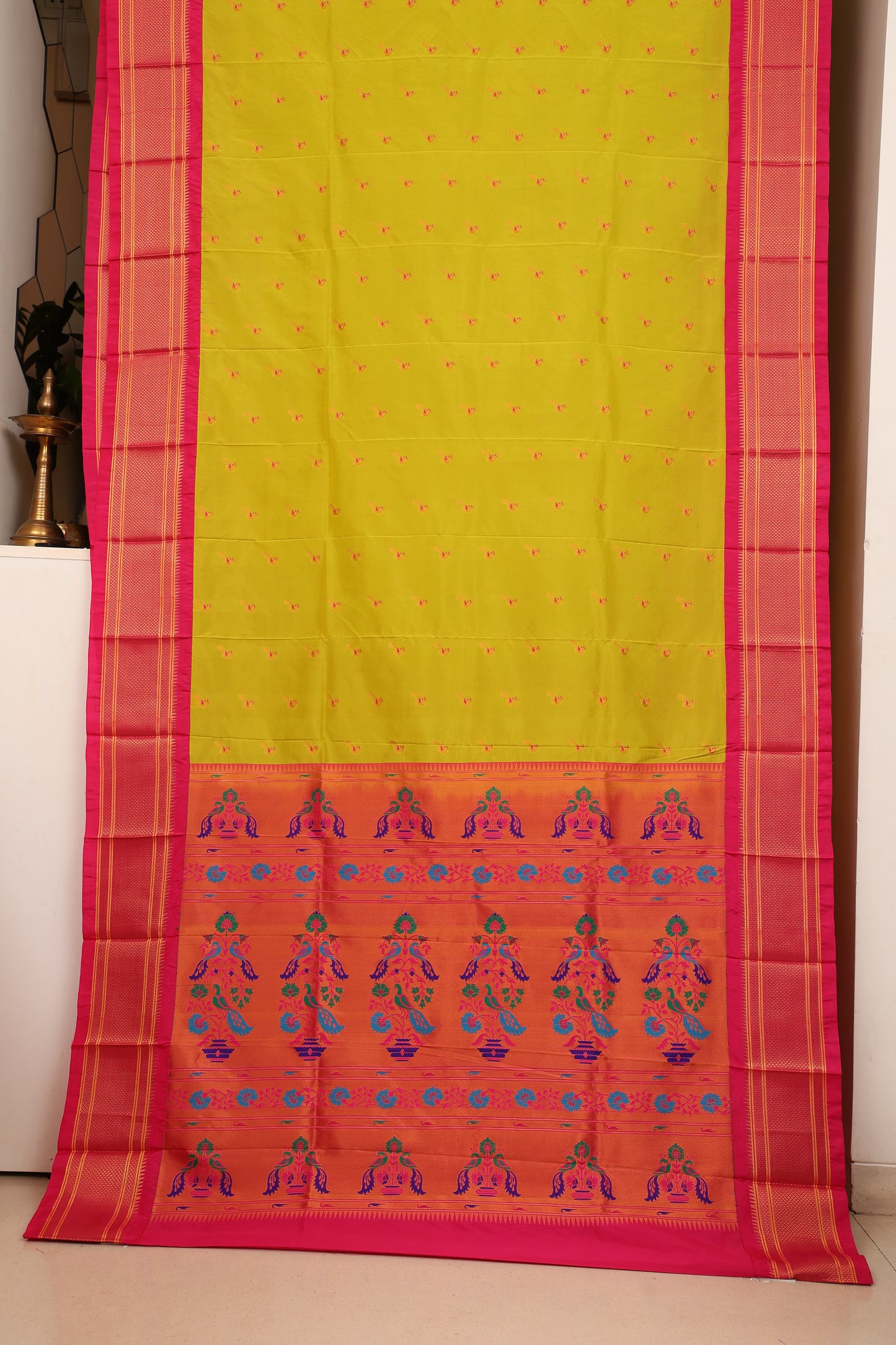 Lime Green Kalanji Contrast Border Paithani