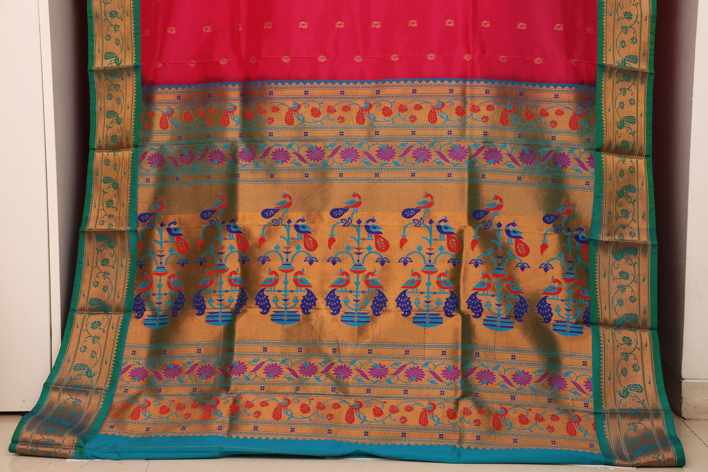 Rani Pink Kalanji Contrast Border Paithani