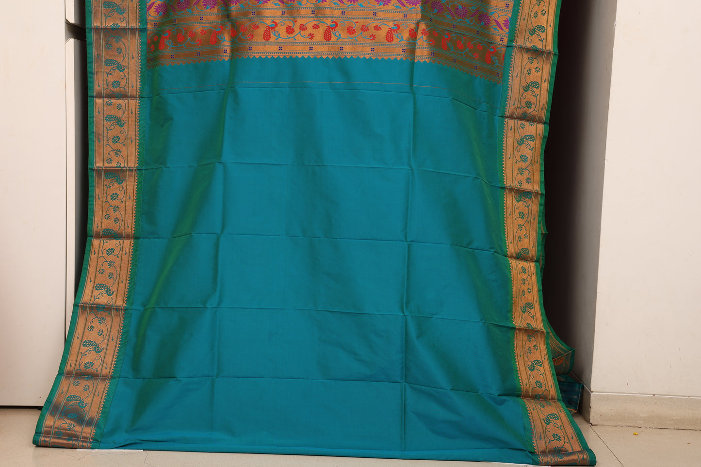 Rani Pink Kalanji Contrast Border Paithani