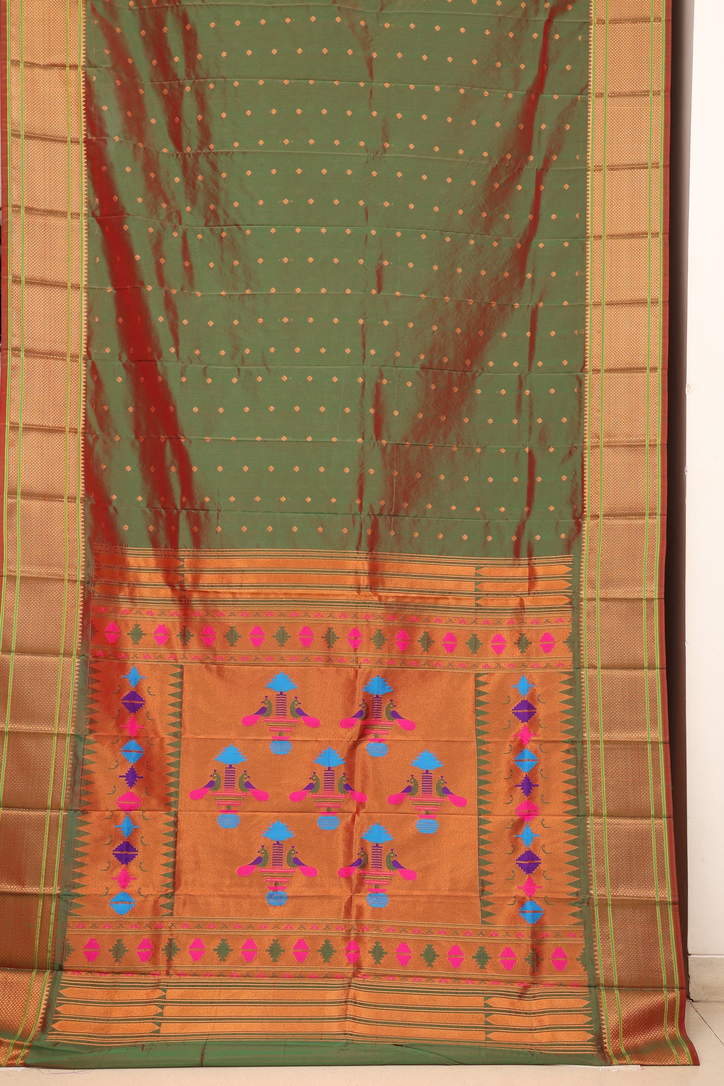 Mehendi  Kalanji Paithani