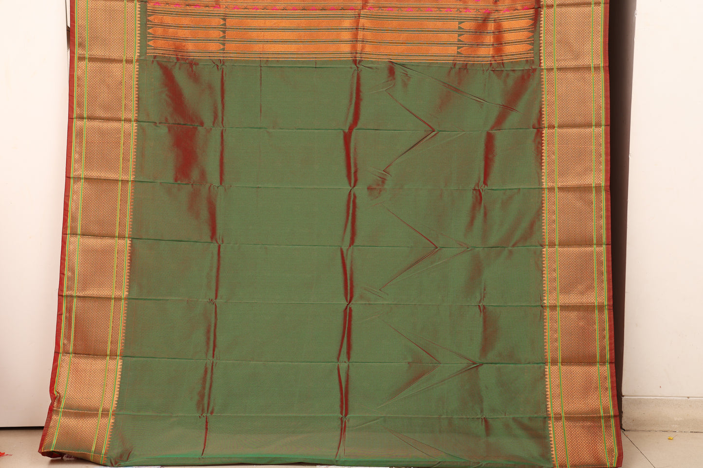 Mehendi  Kalanji Paithani