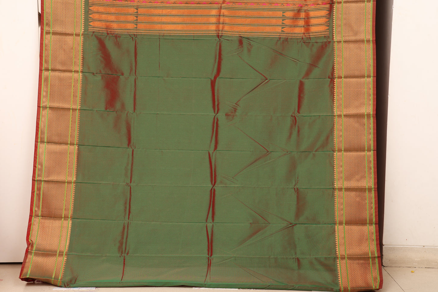 Mehendi  Kalanji Paithani
