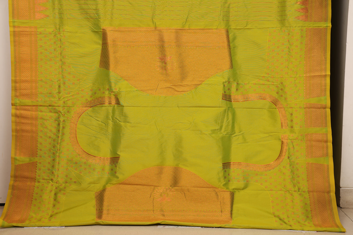 Parrot Green Temple Border Paithani