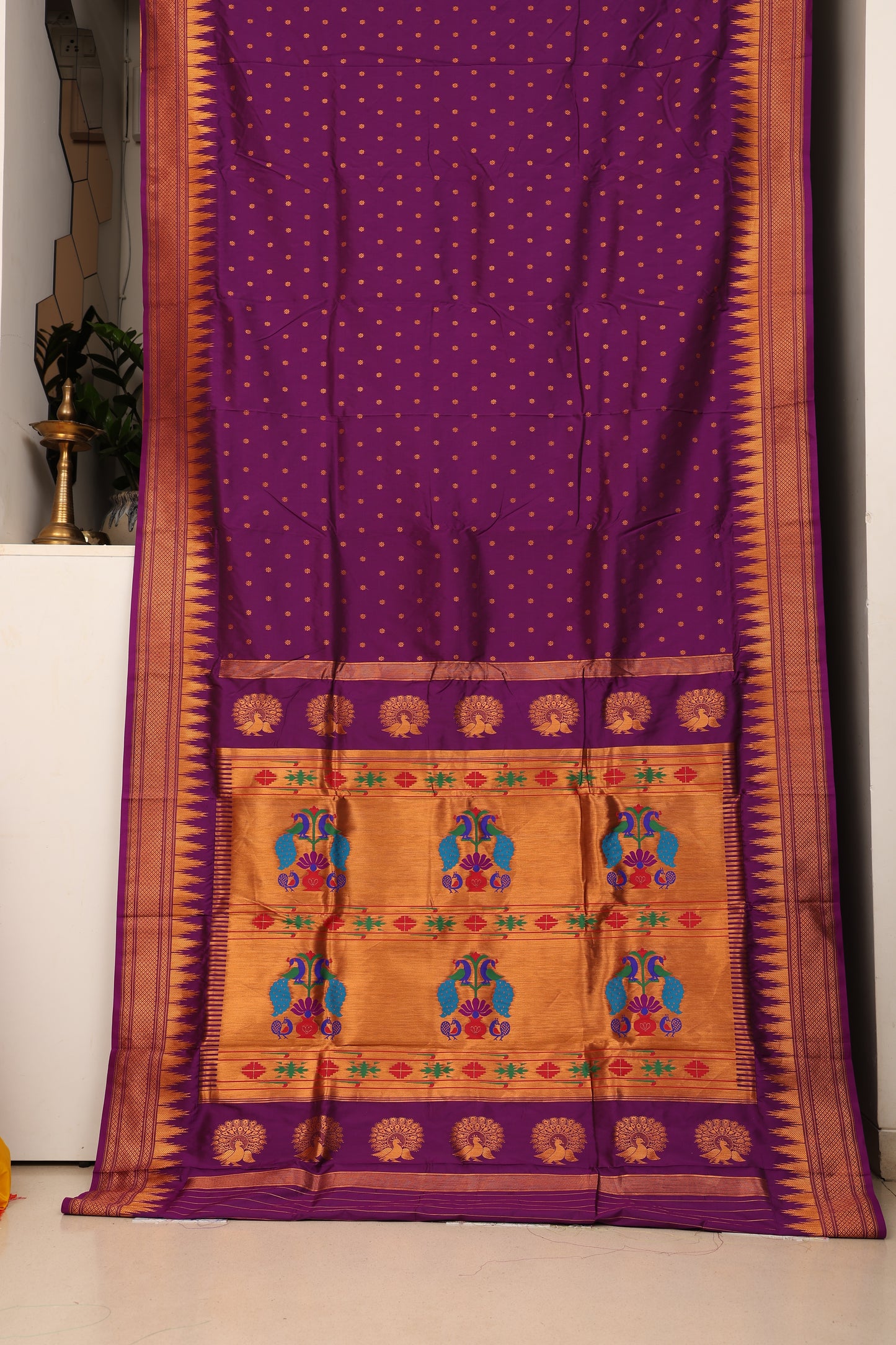 Royal Violet Temple Border Paithani