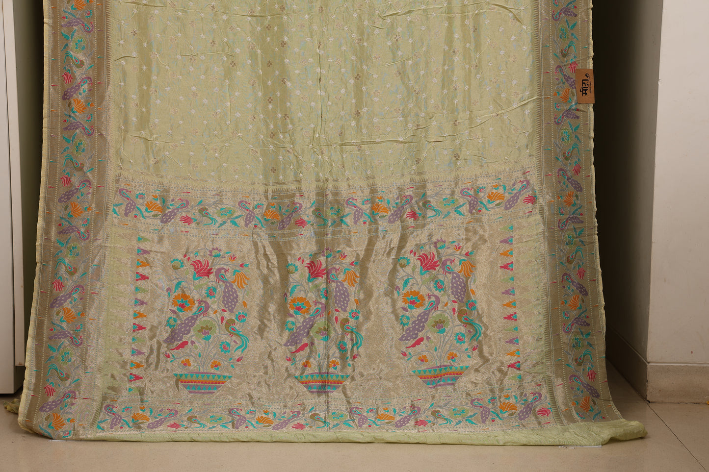 Pastel Pista  Bandhej Paithani