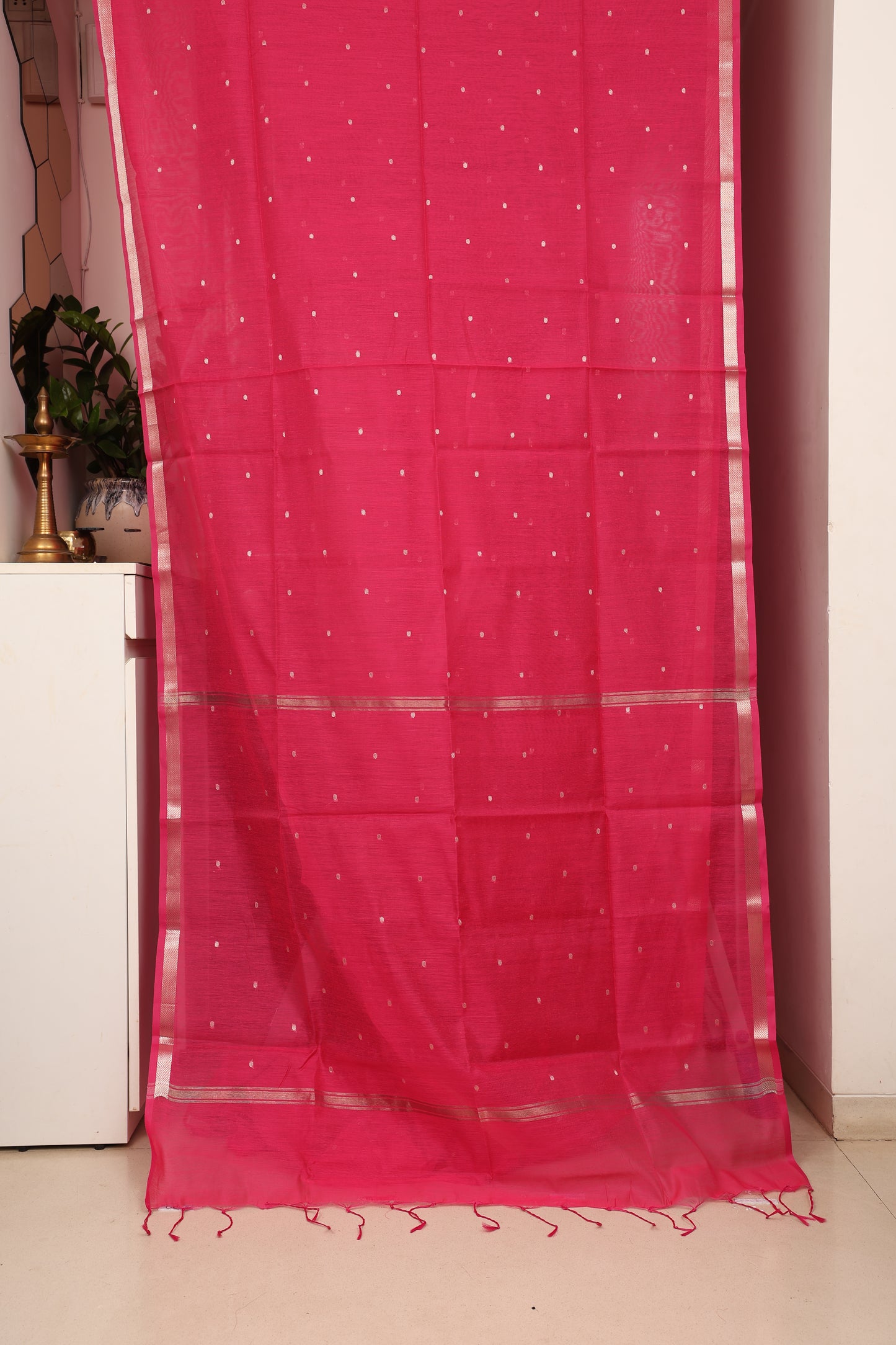 Rani Pink Maheshwari Saree