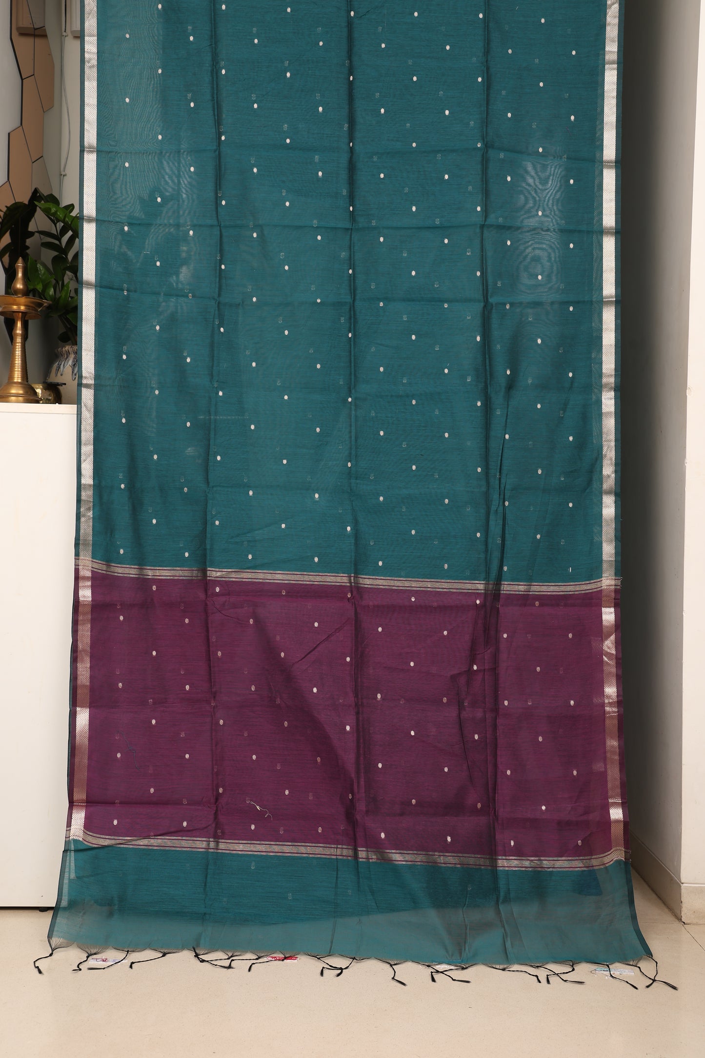 Peacock Blue Wine Contrast Maheshwari Saree