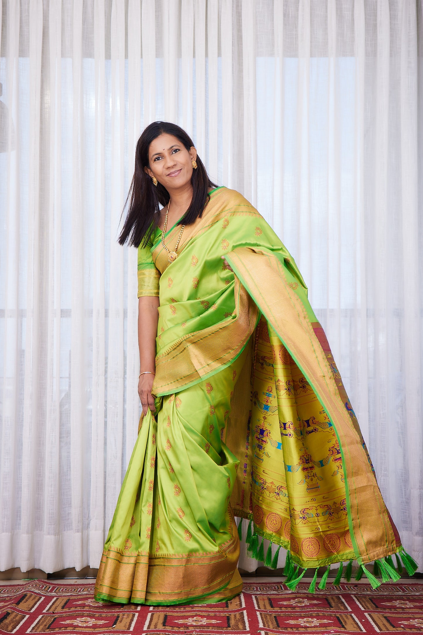 Parrot Green zari woven Nath Paithani Saree with unstitched blouse