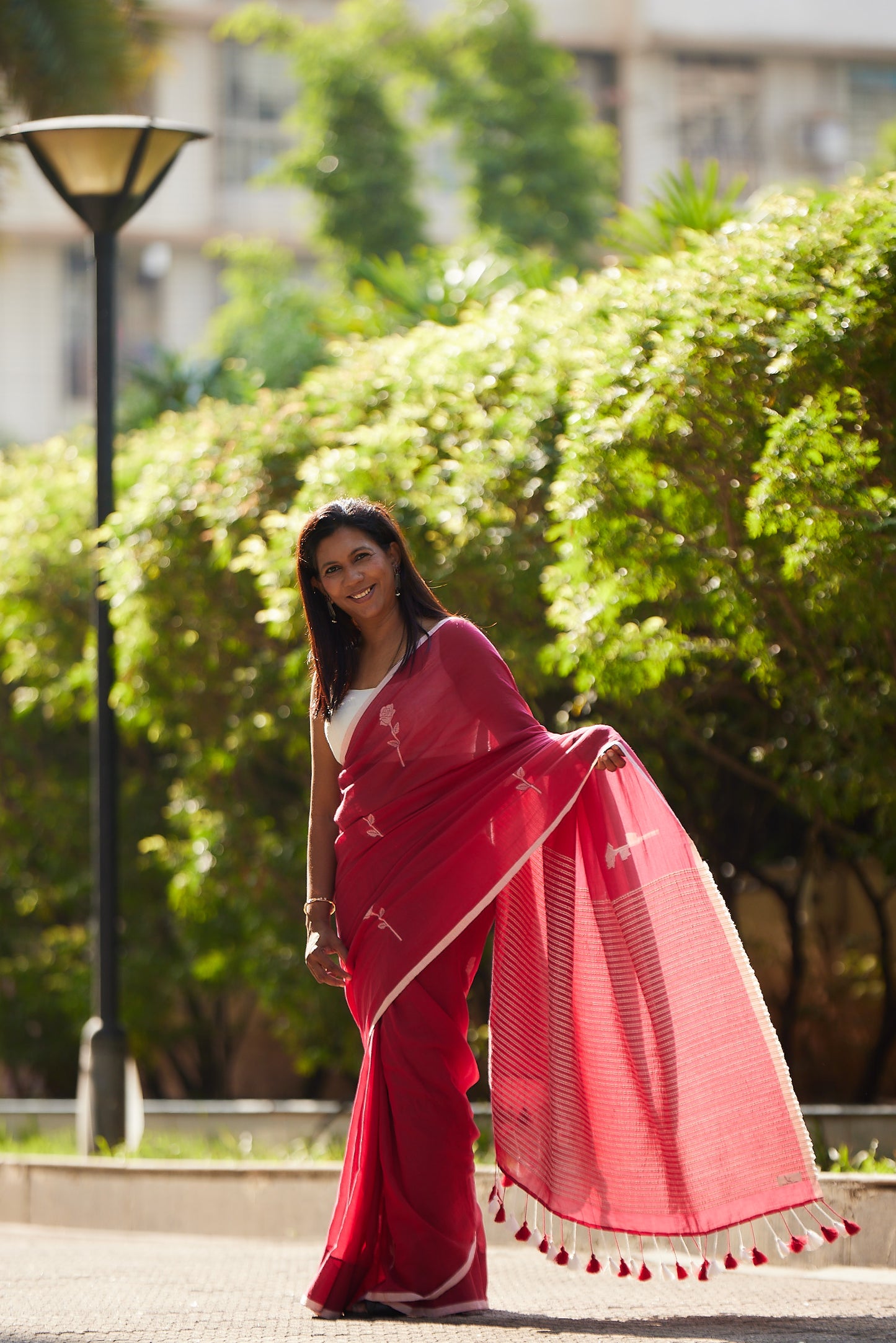 Red Mul Cotton Saree without Blouse Piece