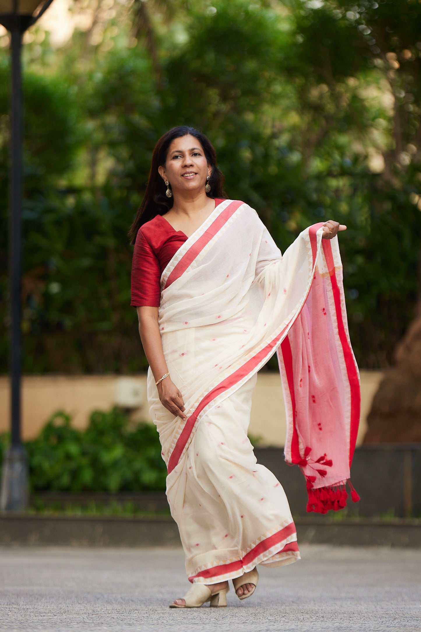 Off white Mulmul Cotton Saree with Zari and Tassels