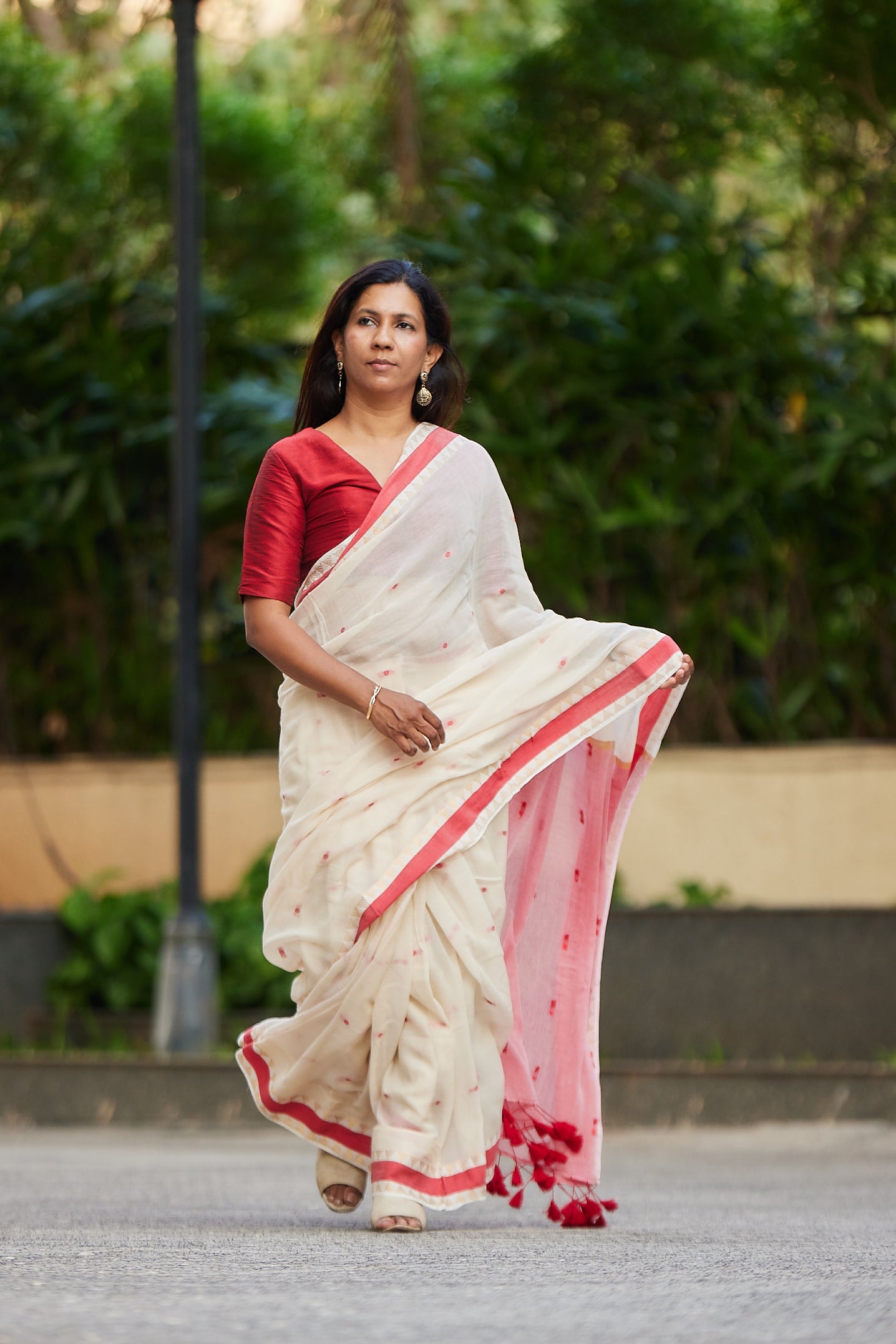 Off white Mulmul Cotton Saree with Zari and Tassels