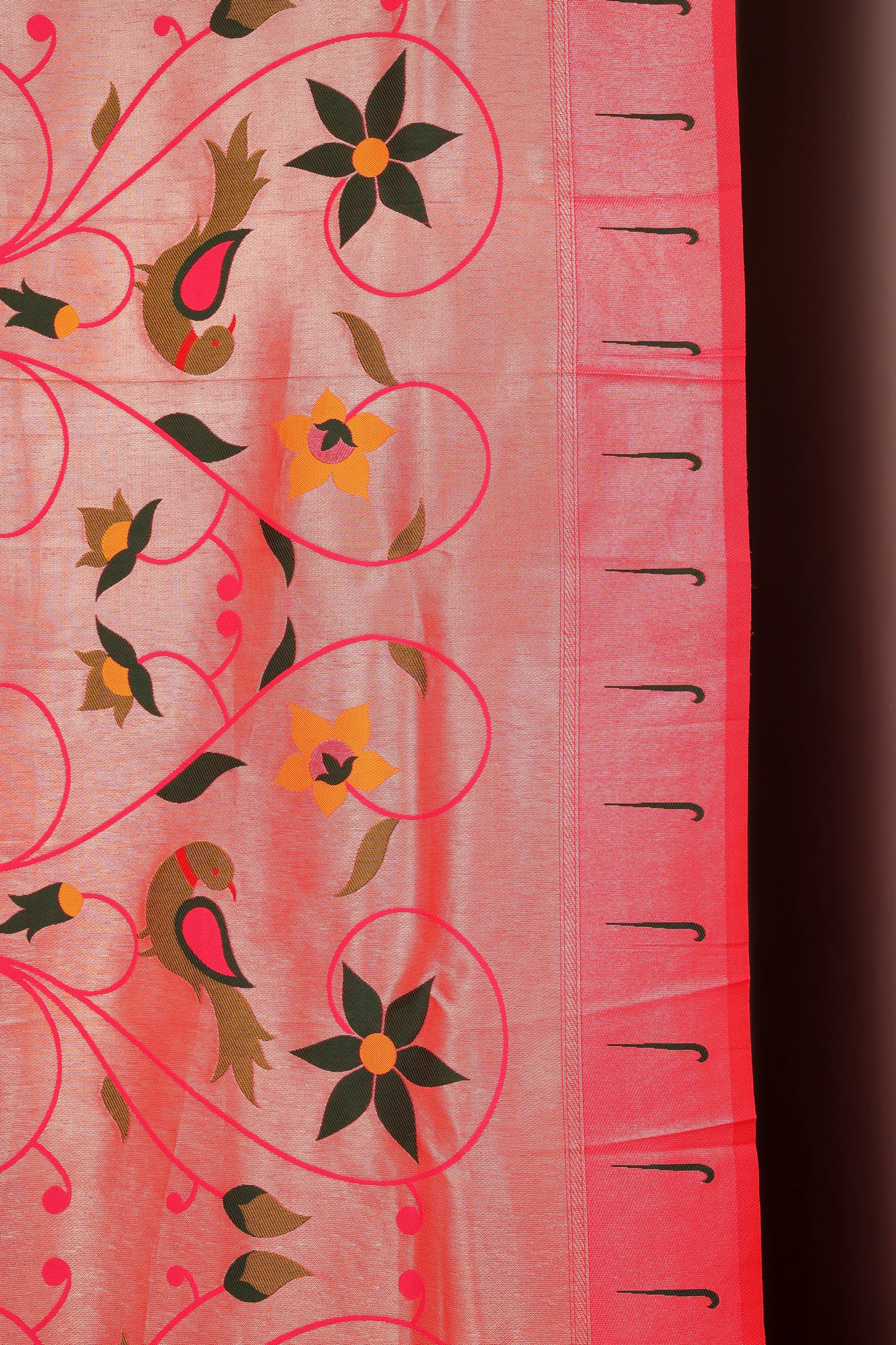 Rani Pink Mayur Valli Paithani