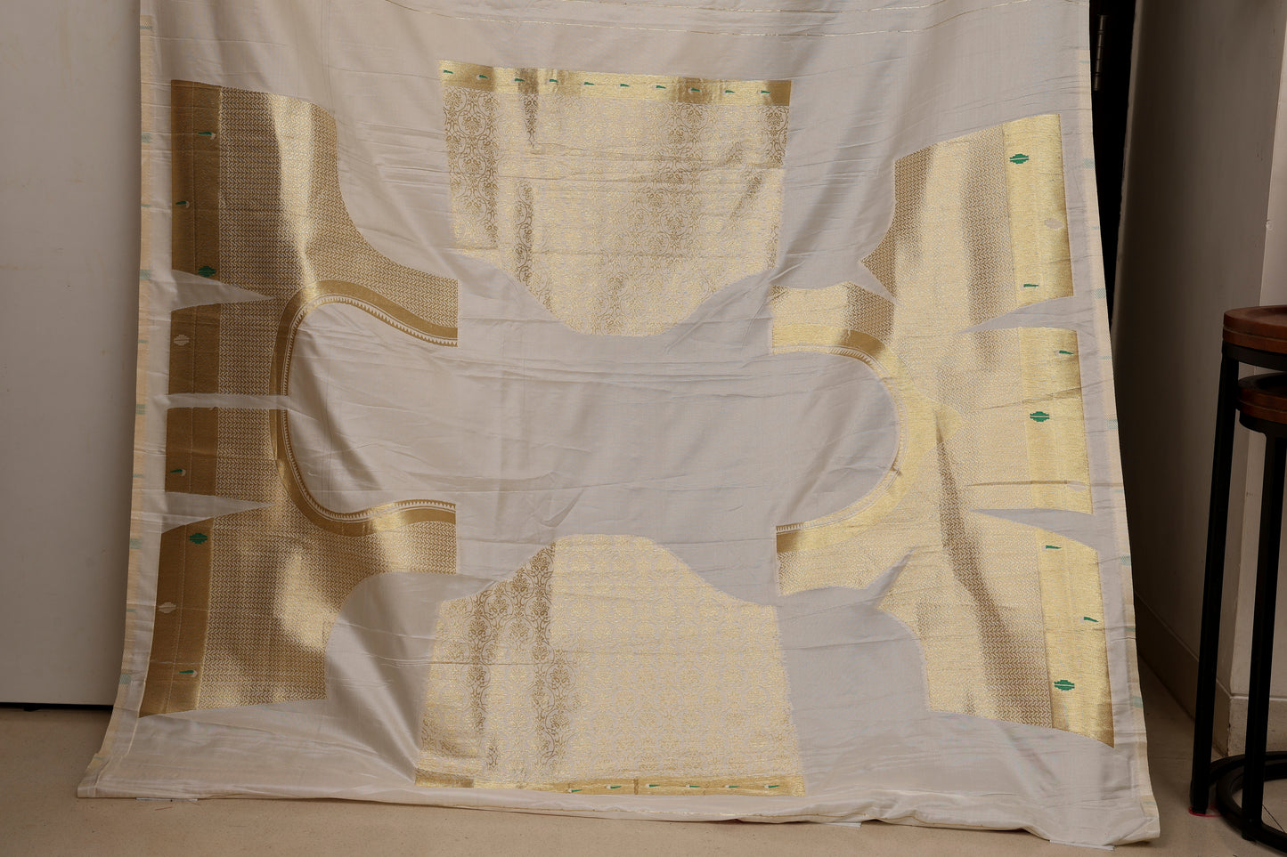 Ivory Gold Silk Blend Paithani