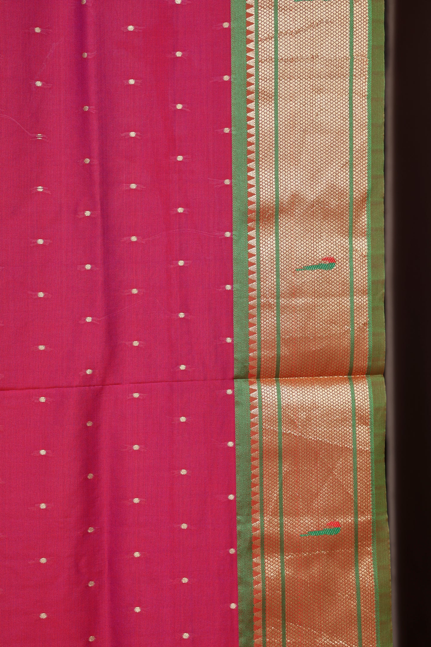 Royal Magenta Ganga Jammuna Border Paithani