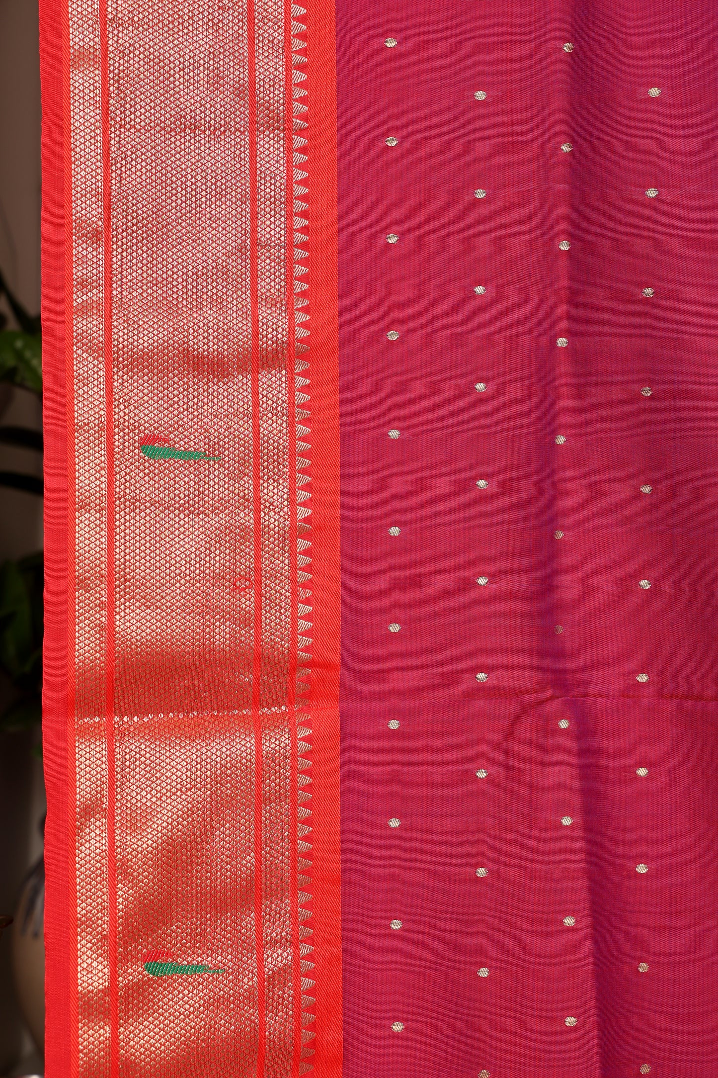 Royal Magenta Ganga Jammuna Border Paithani