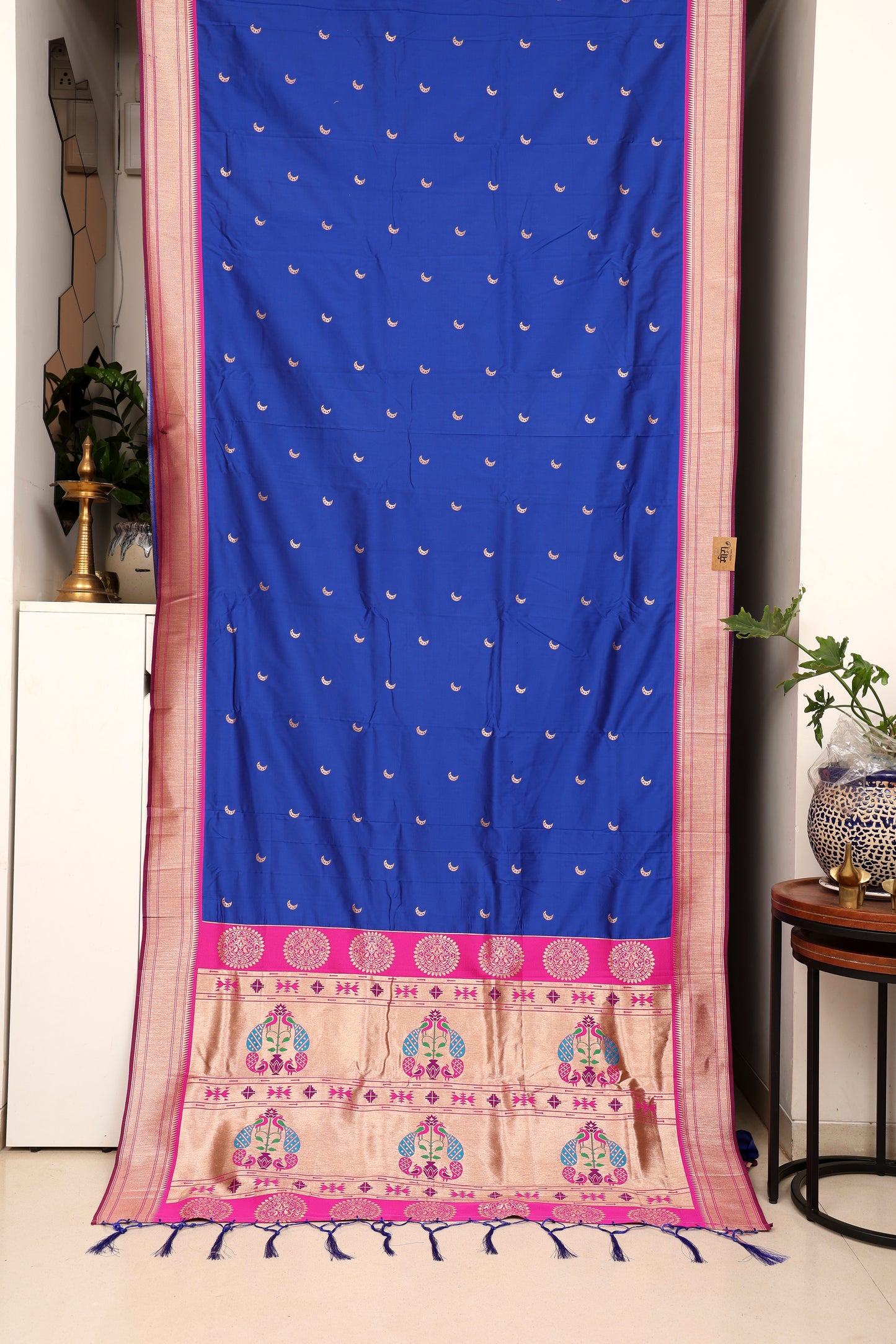 Royal Blue Chandrakor Butti Paithani