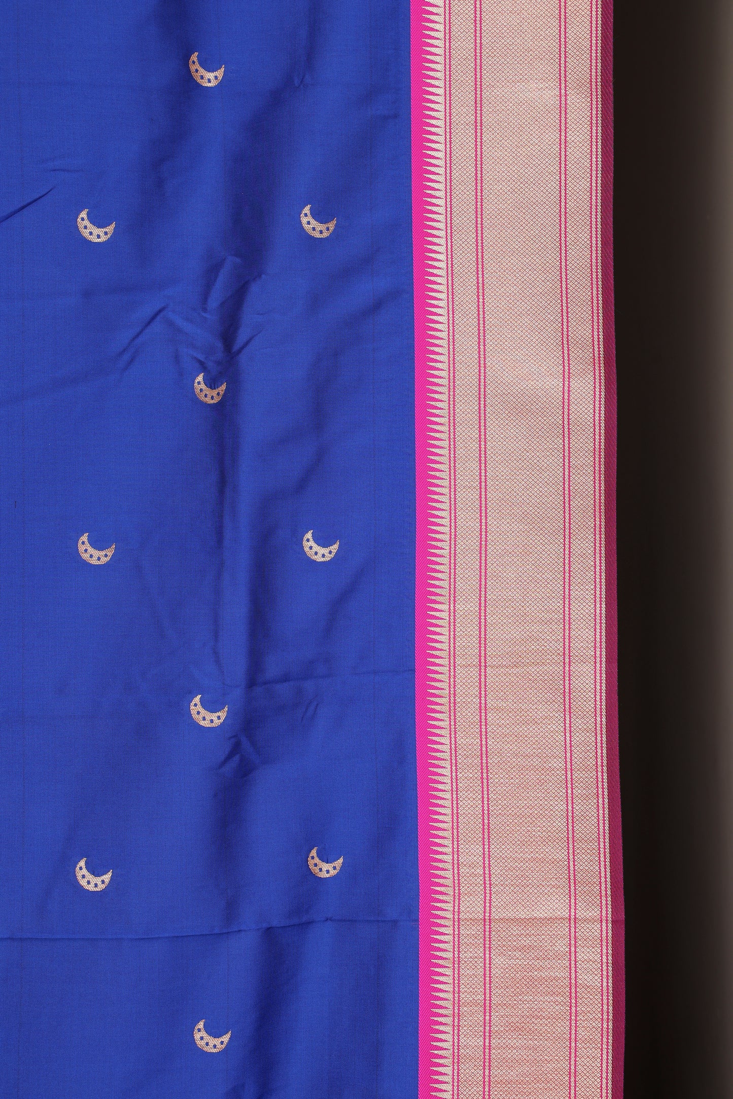 Royal Blue Chandrakor Butti Paithani