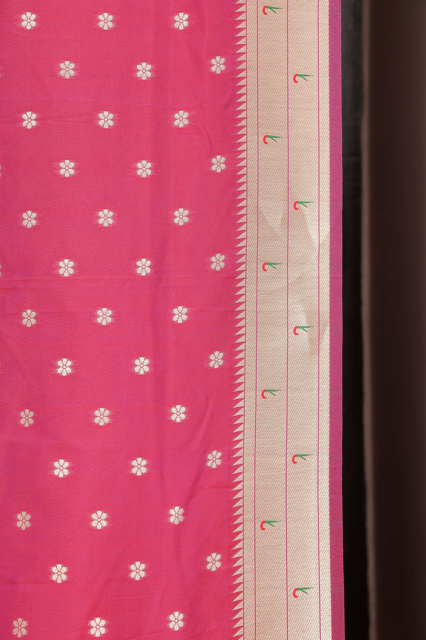 Royal Magenta Seven Rows Muniya Skirt Border Paithani