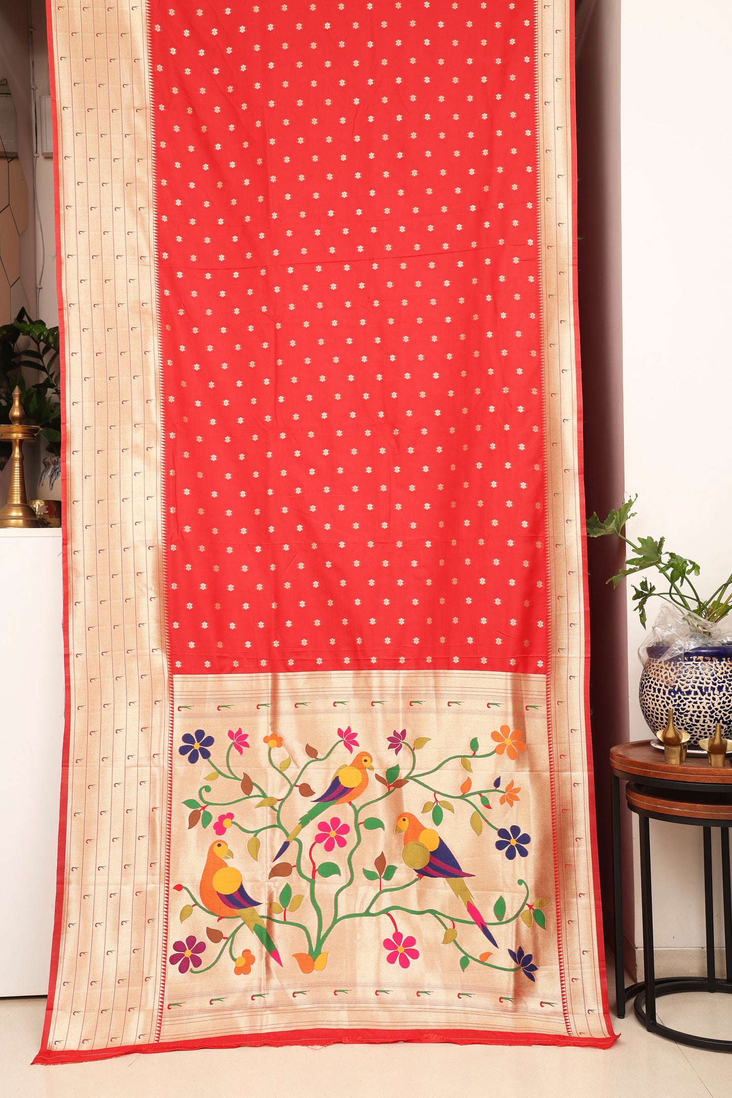 Sindoor Red Seven Rows Muniya Skirt Border Paithani