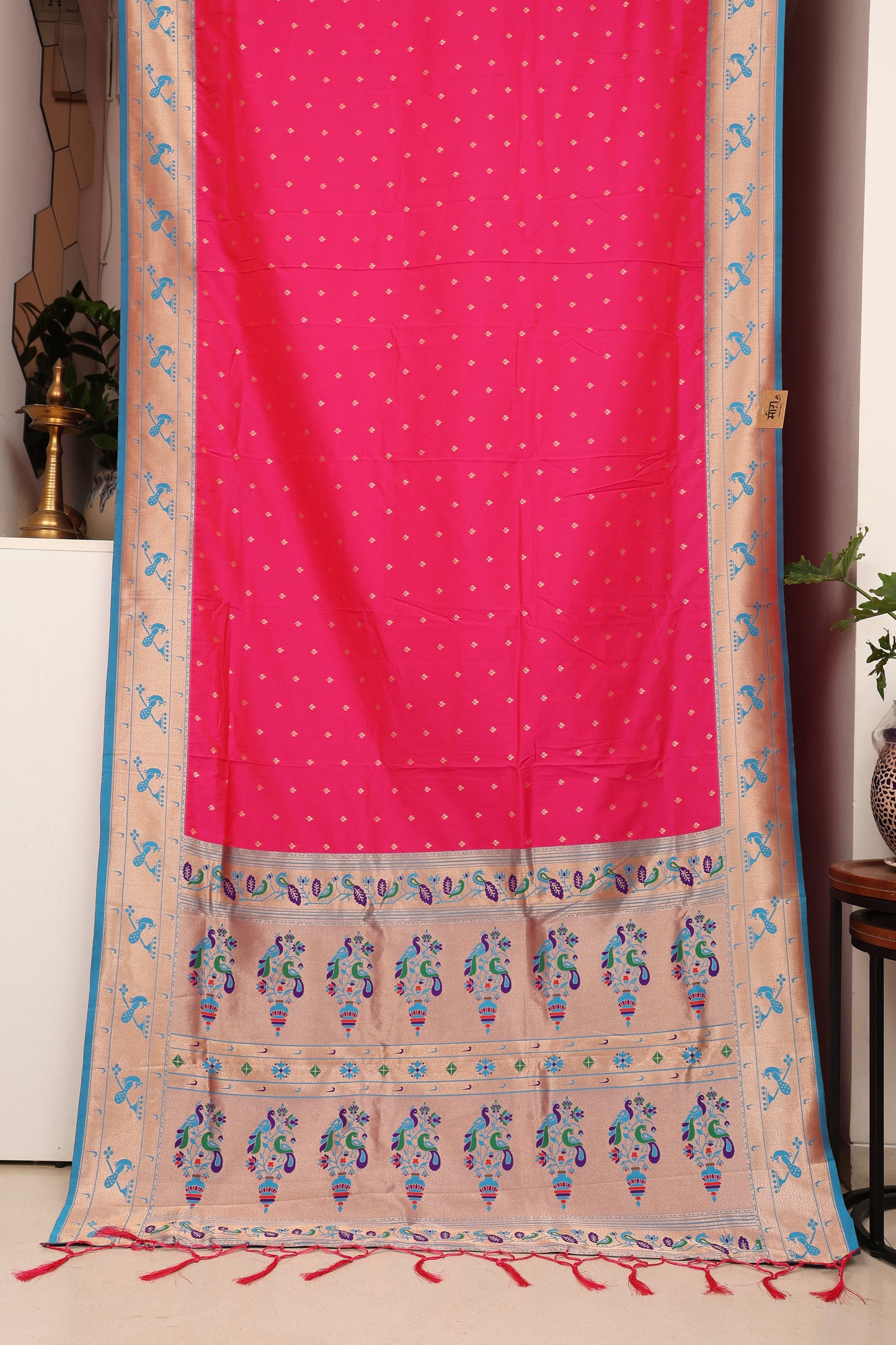 Rani Pink Bangdi More Paithani
