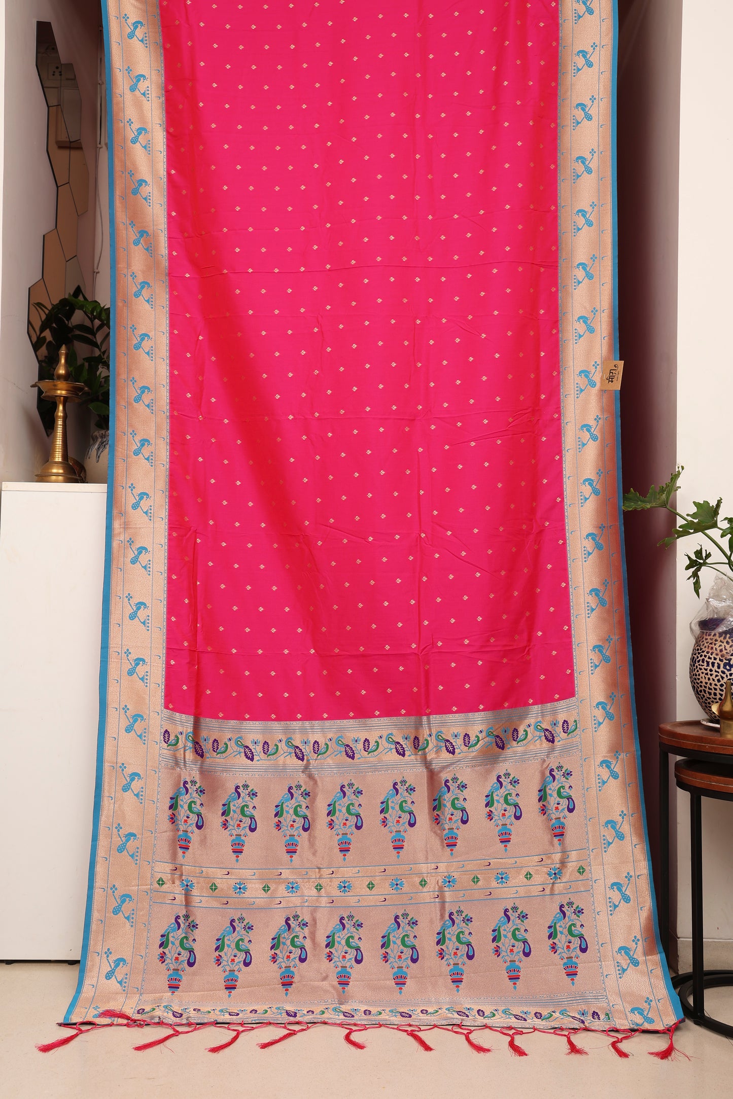 Rani Pink Bangdi More Paithani