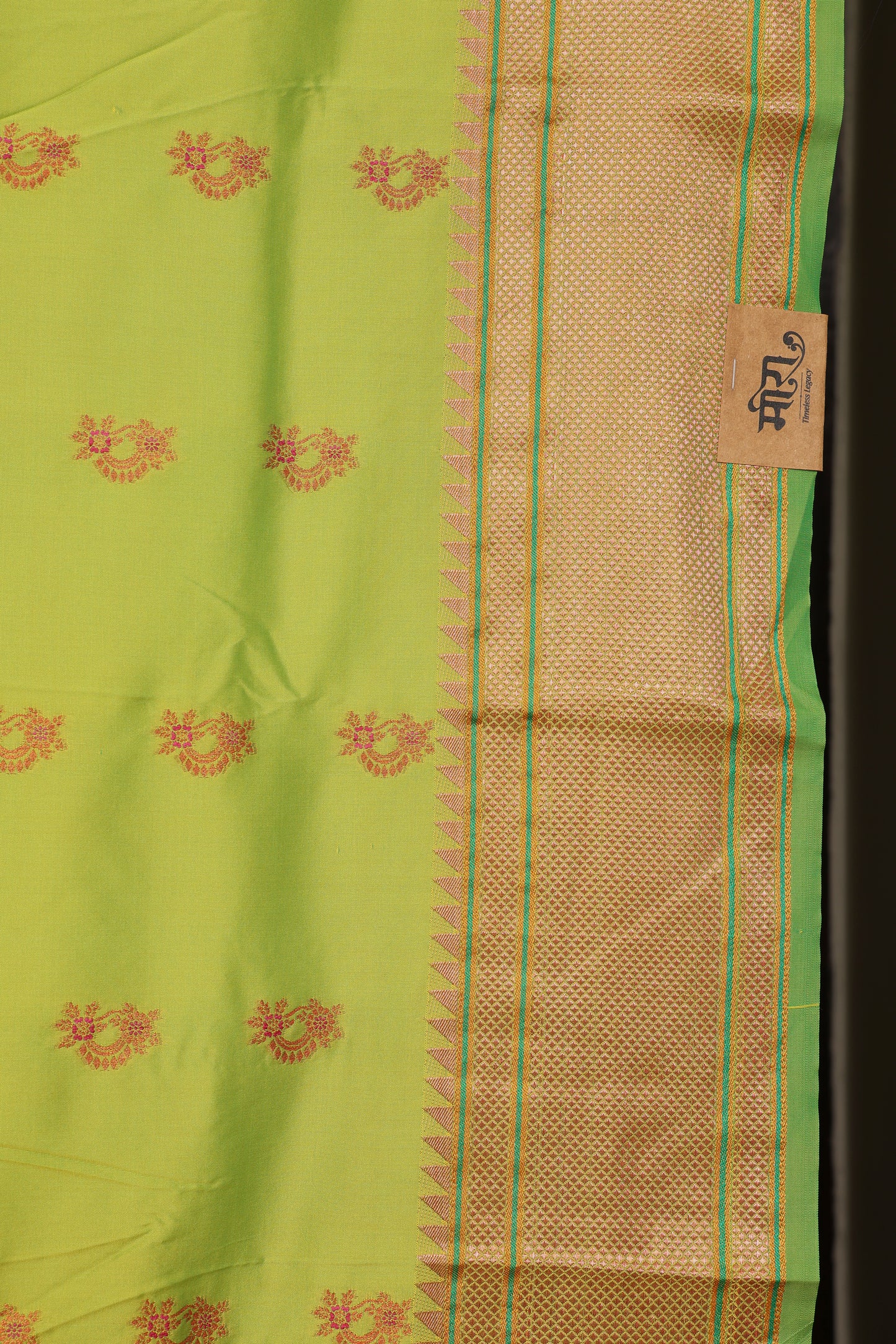 Parrot Green Nath Butti Paithani