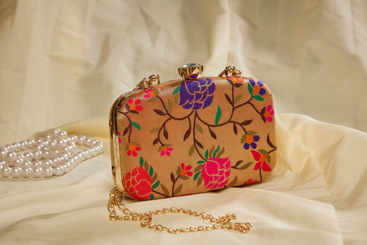 Paithani All Over Design Frame Clutch -01