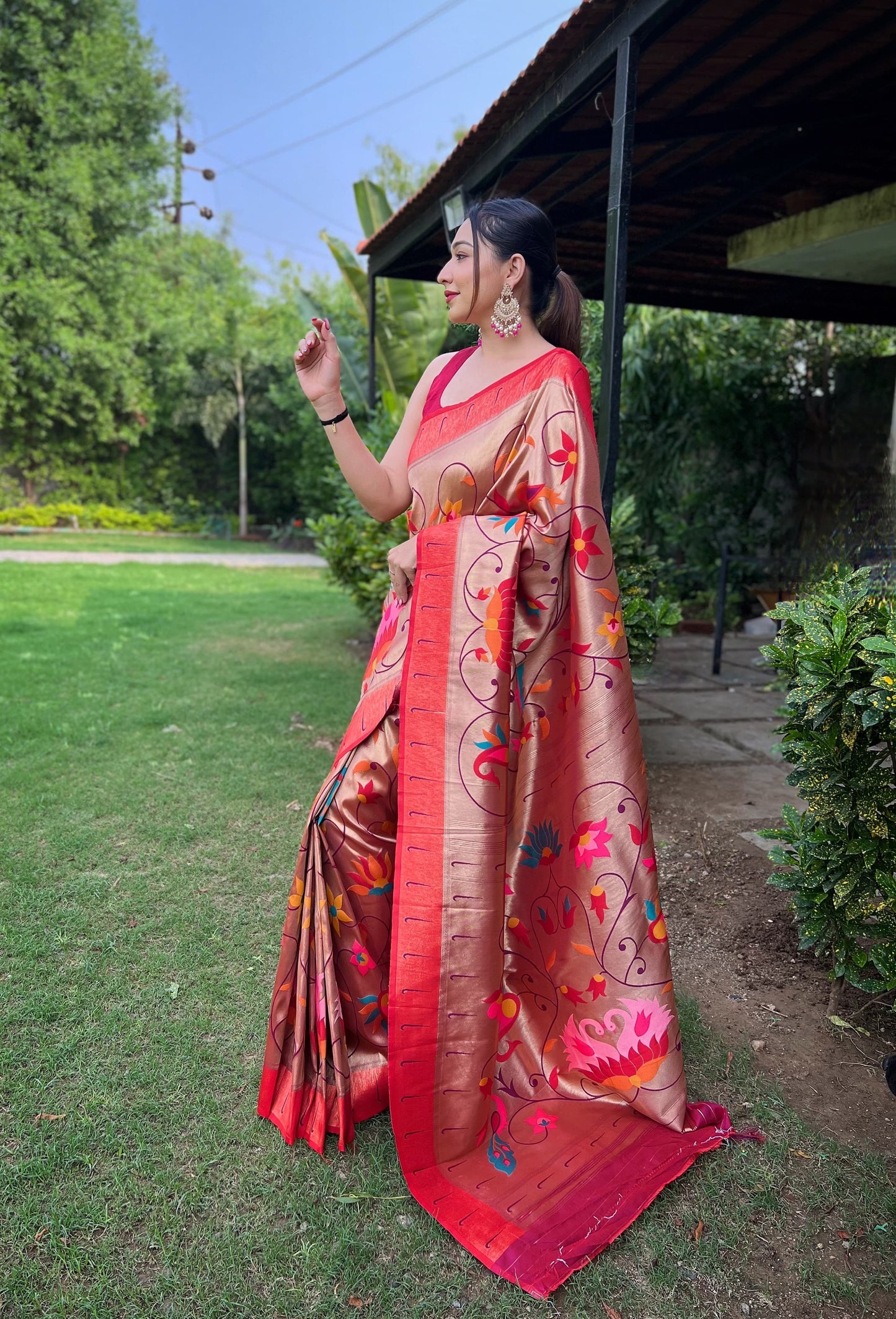 Champagne Gold Mayur Valli Paithani